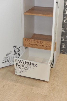 Шкаф для белья «Оксфорд» (Ривьера/Белый с рисунком) в Томмоте - tommot.katalogmebeli.com | фото 4