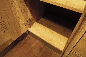 Шкаф для белья «Пилигрим» (Дуб Каньон светлый, Фон серый) в Томмоте - tommot.katalogmebeli.com | фото 5